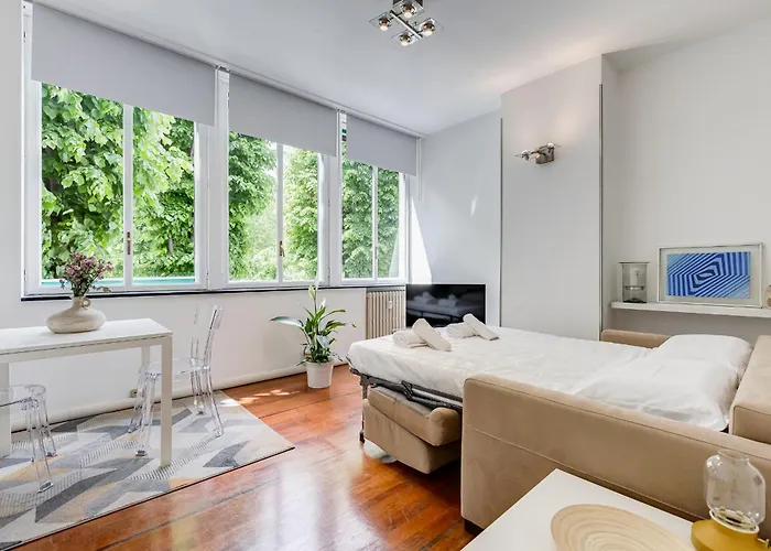 New Flat Beethoven * Rome